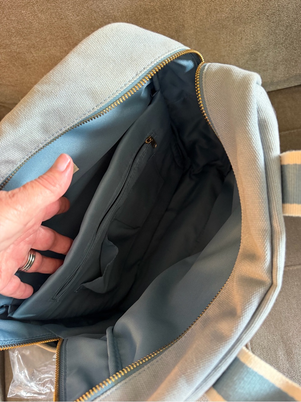 Universal Thread Canvas Backpack - Picture 3 of 9